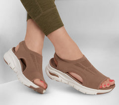 Skechers Arch Fit - City Catch - Women