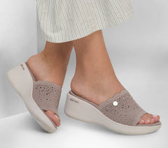 Skechers Martha Stewart: Pier-Lite - Light Essence - Women