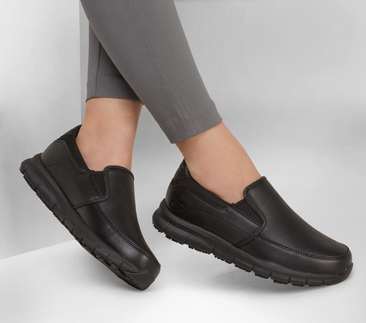 Skechers Work Relaxed Fit: Nampa - Annod SR - Women