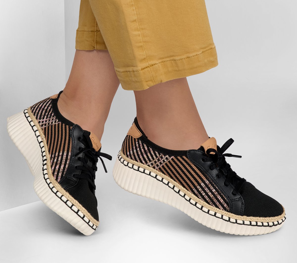 Skechers Wilshire Blvd - Breezy Stroll - Women