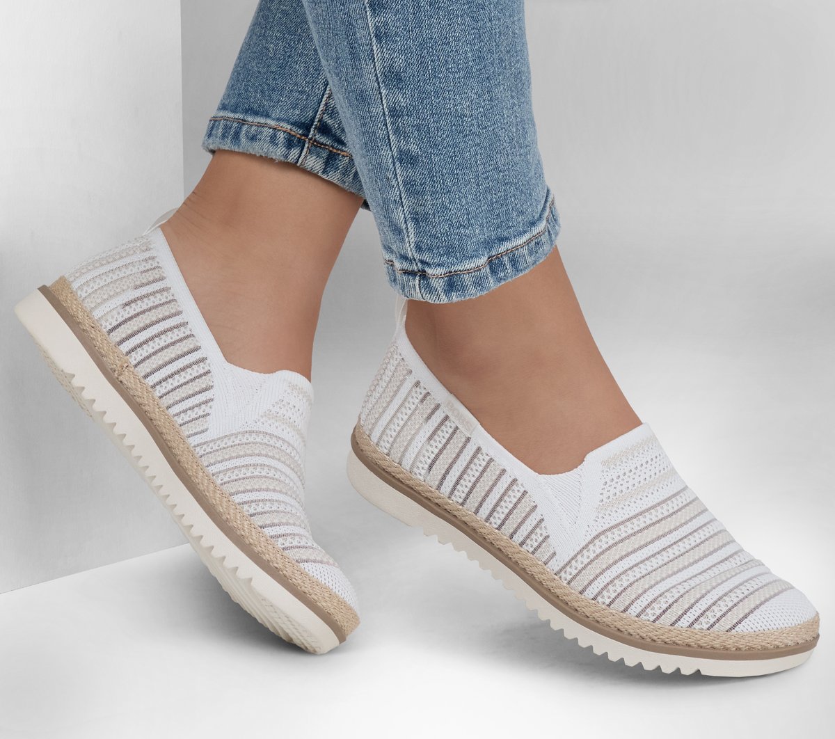 Skechers BOBS Flexpadrille LO -So Chic - Women